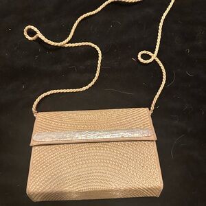 Vintage Cora Jacobs, Elegant Beige Woven Clutch/Shoulder Bag w/ mother of pearl